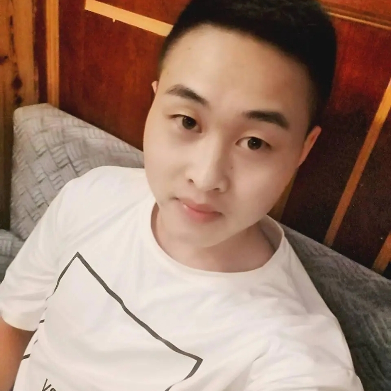 娃娃脸小爸爸的第二张照片--石家庄相亲服务中心