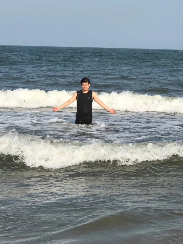 TS杰的第一张照片--石家庄相亲服务中心