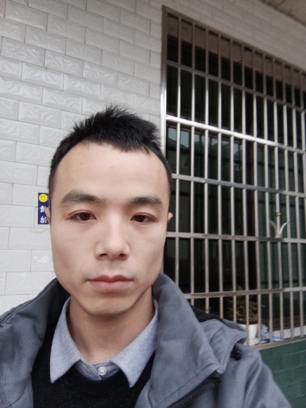 笑得那么开心的第二张照片--石家庄相亲服务中心