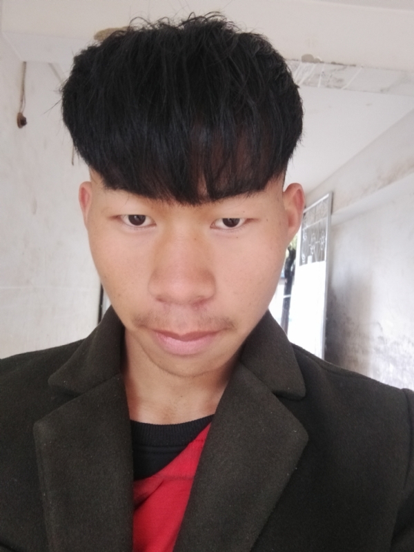 少年不在少的第一张照片--石家庄相亲服务中心