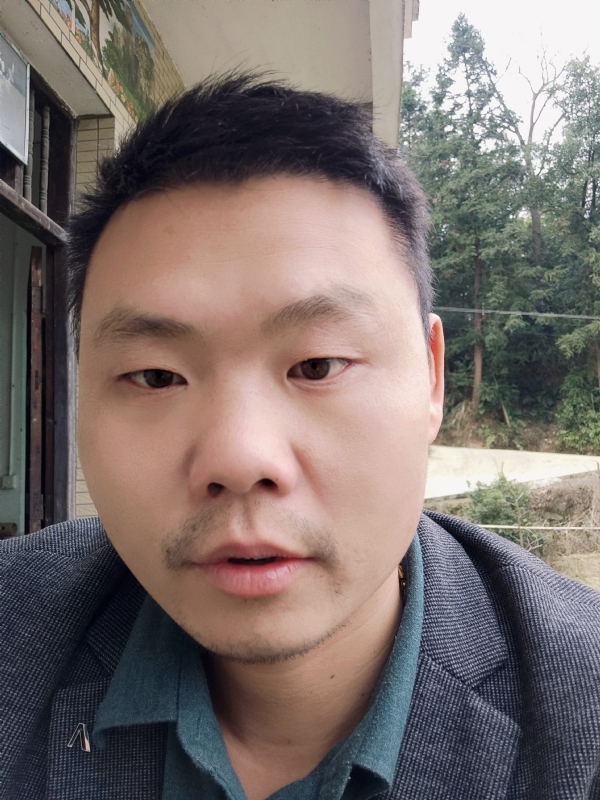 曾小焱的第一张照片--石家庄相亲服务中心