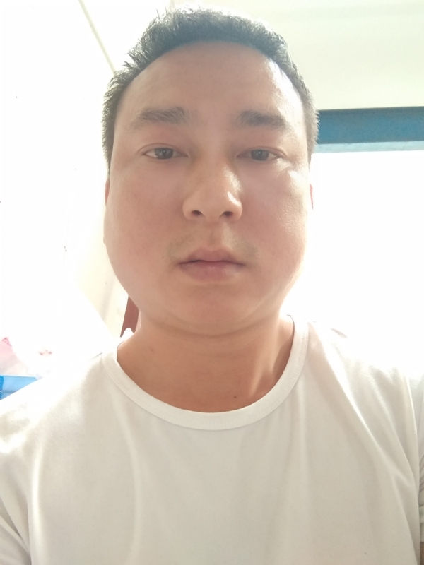 大叔的第一张照片--石家庄相亲服务中心