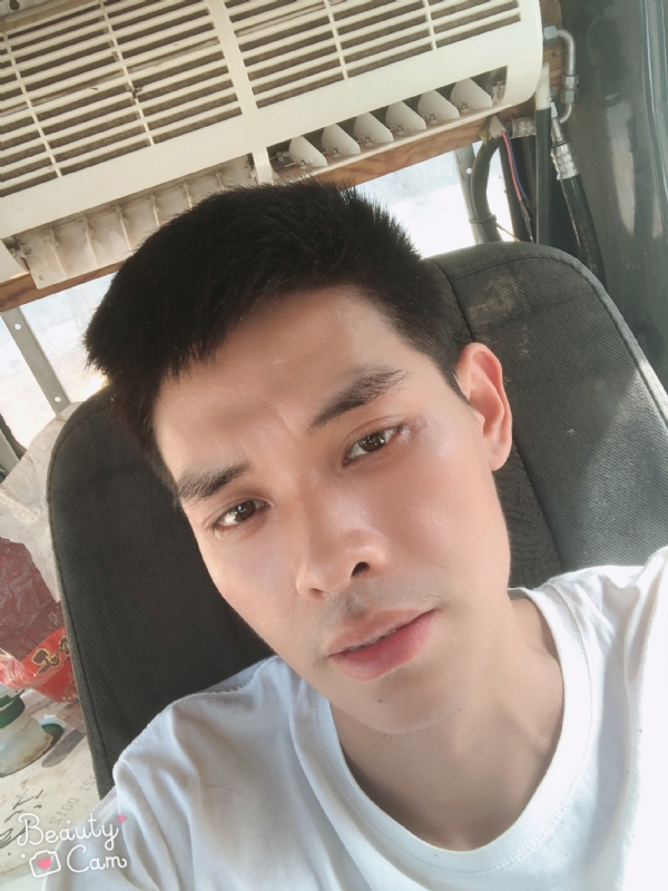 小董的第一张照片--石家庄相亲服务中心