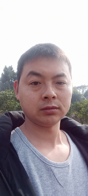 亲亲抱抱我爱你的第一张照片--石家庄相亲服务中心