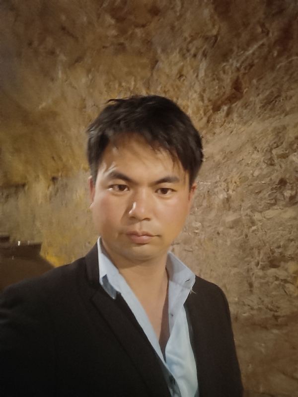 晚点的第二张照片--石家庄相亲服务中心