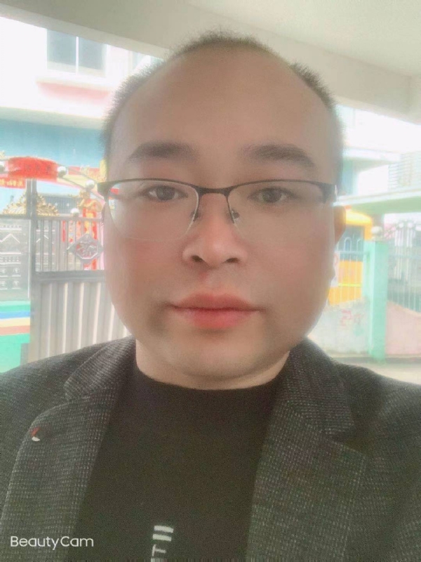 海阔凭鱼跃的第一张照片--石家庄相亲服务中心