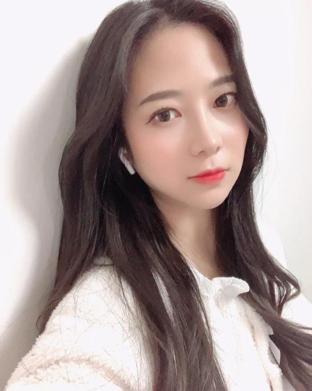 夢怡..的第一张照片--石家庄相亲服务中心