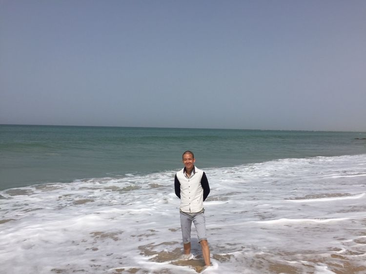 文字的忧伤的第一张照片--石家庄相亲服务中心