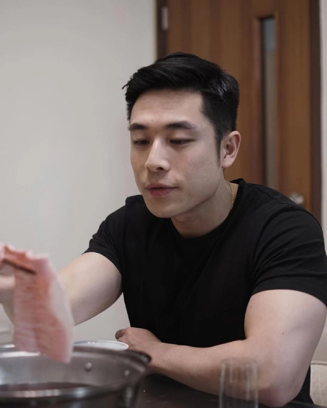 李浩泓的第一张照片--石家庄相亲服务中心