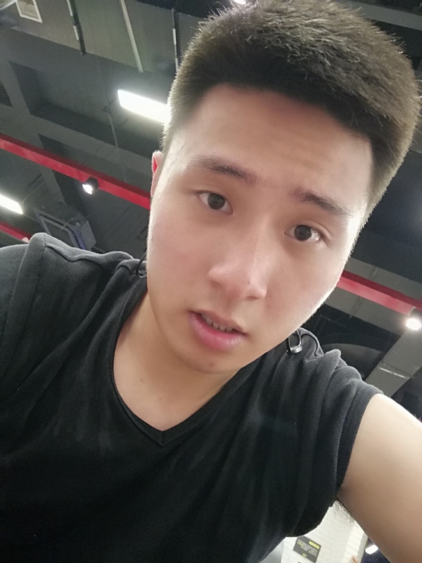 江南的雨的第一张照片--石家庄相亲服务中心