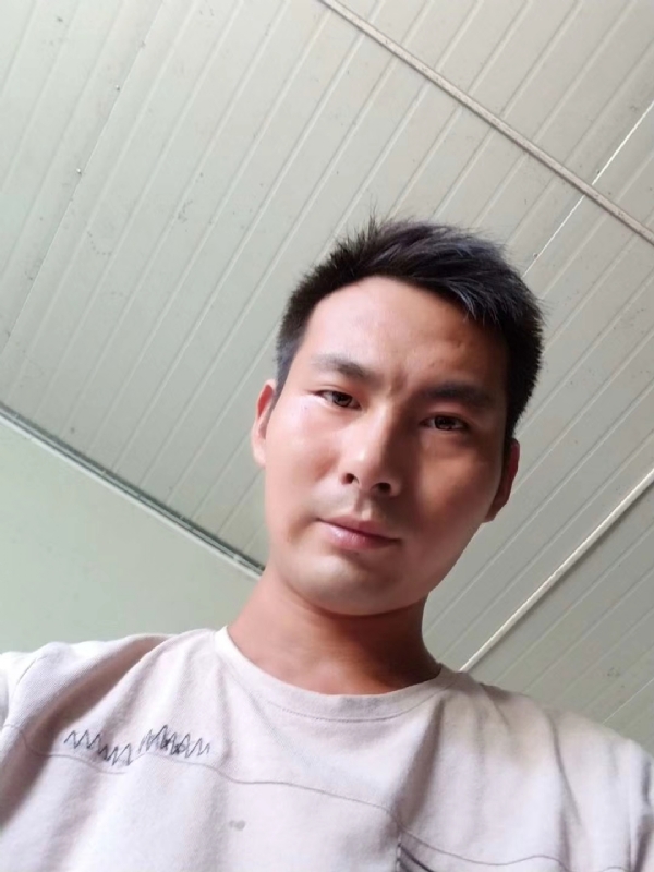 快乐肥宅水的第一张照片--石家庄相亲服务中心