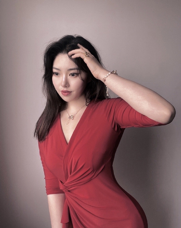 YANGYANG的第一张照片--石家庄相亲服务中心