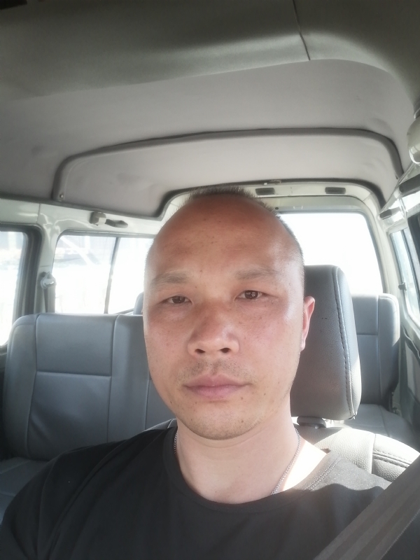 新旺丁的第一张照片--石家庄相亲服务中心