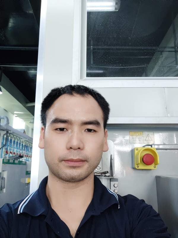 黄伟的第一张照片--石家庄相亲服务中心