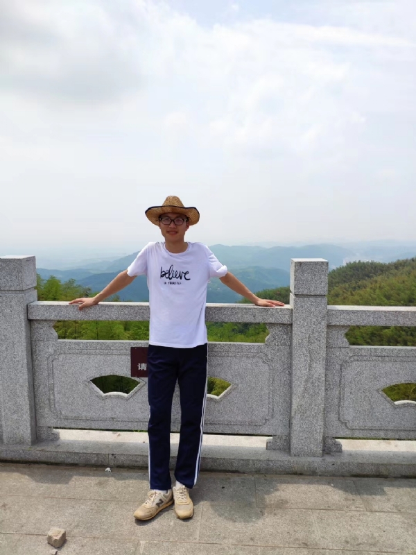 华华的第四张照片--石家庄相亲服务中心