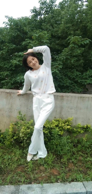 九妹的第四张照片--石家庄相亲服务中心