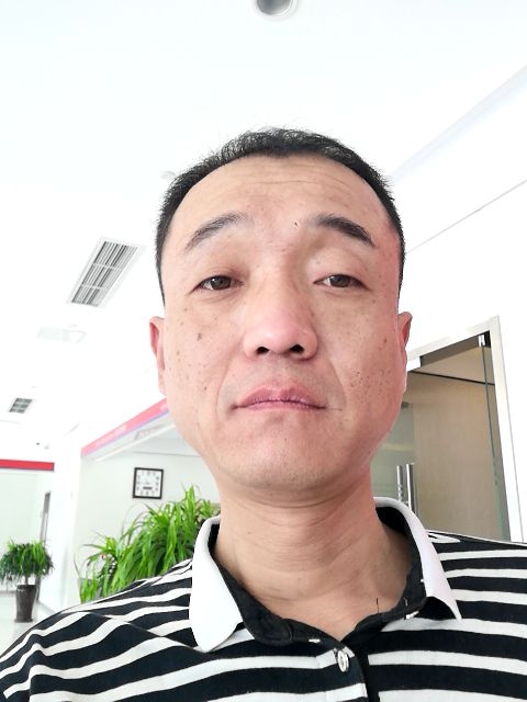 社会你的飞哥的第一张照片--石家庄相亲服务中心