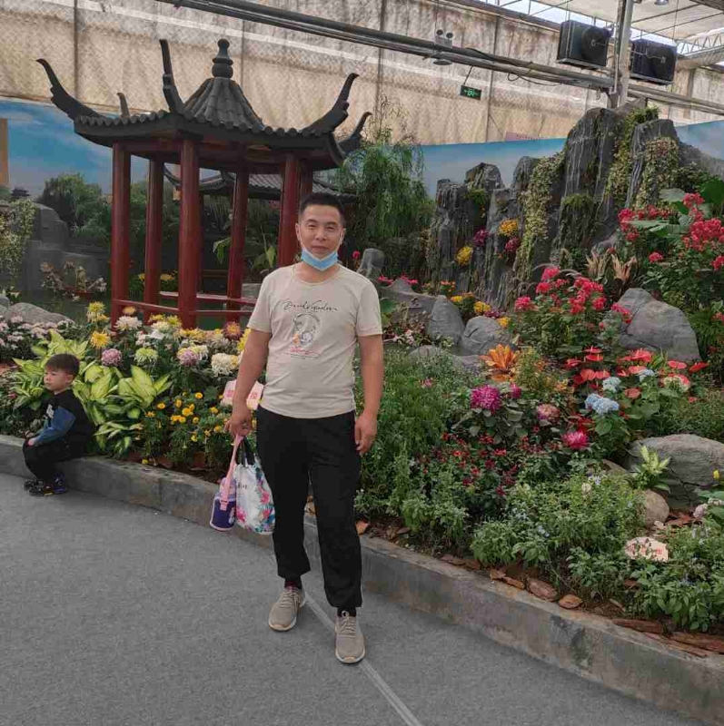 受伤的痴情男的第一张照片--石家庄相亲服务中心