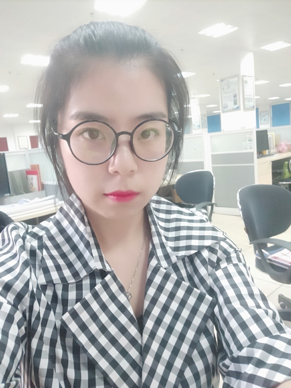 莹莹的第一张照片--石家庄相亲服务中心