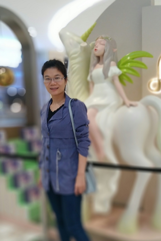 霞的第一张照片--石家庄相亲服务中心