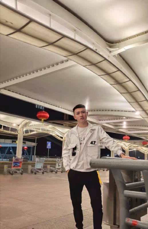 猕猴的第一张照片--石家庄相亲服务中心