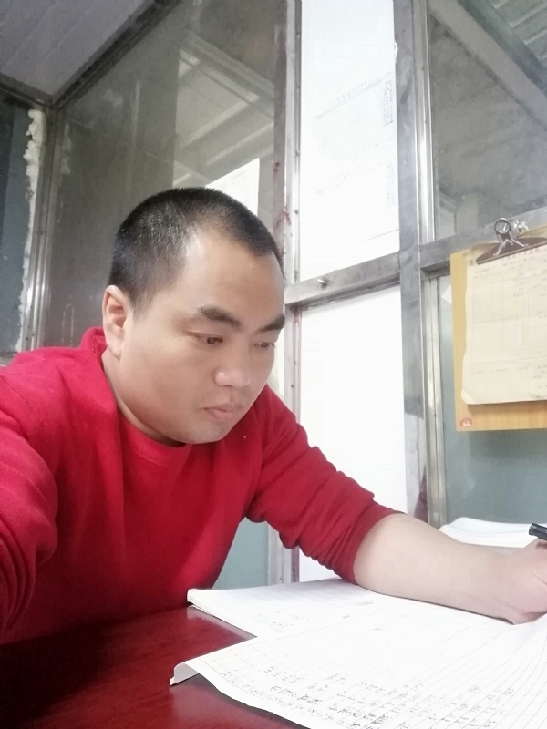 小吴的第一张照片--石家庄相亲服务中心