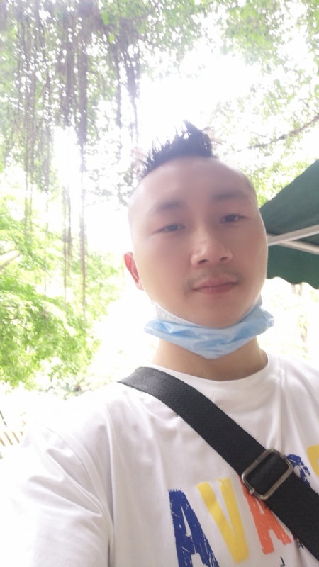 守望幸福的第一张照片--石家庄相亲服务中心