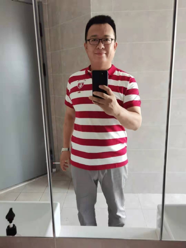 行走的打桩机的第二张照片--石家庄相亲服务中心