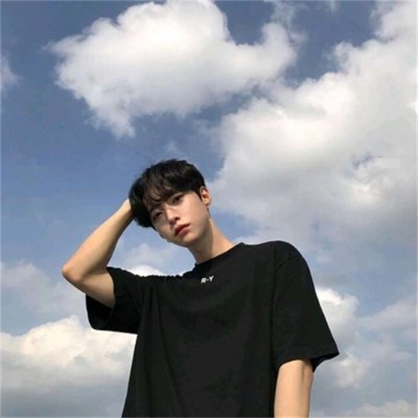 不忘初心的第一张照片--石家庄相亲服务中心