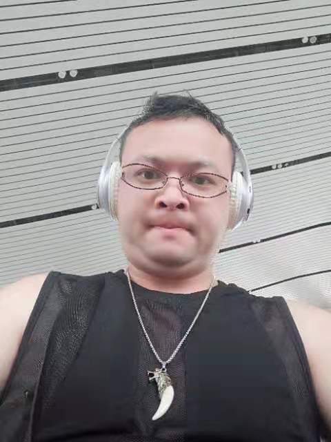 醉叶孤城的第一张照片--石家庄相亲服务中心