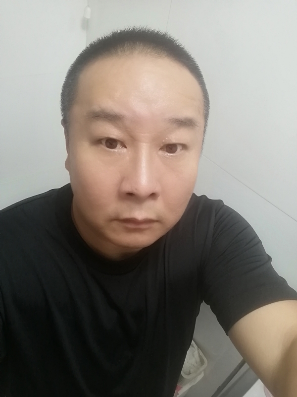 一束光的第一张照片--石家庄相亲服务中心