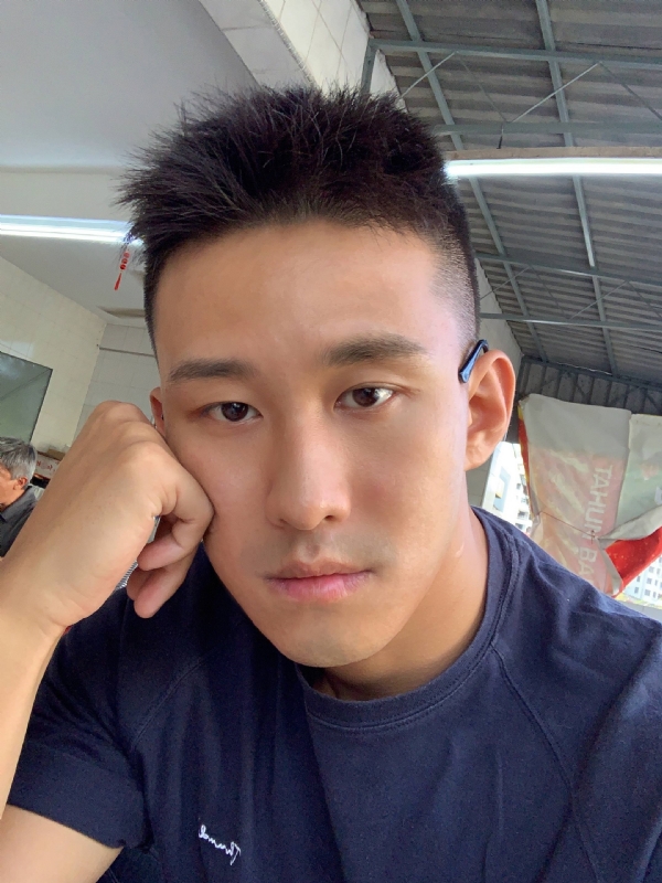 相见恨晚的第二张照片--石家庄相亲服务中心