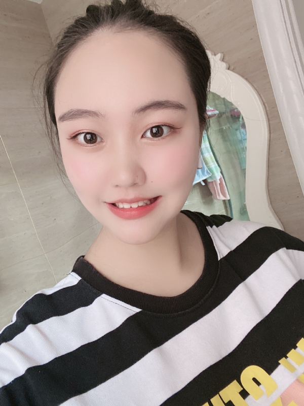 灵儿的第二张照片--石家庄相亲服务中心