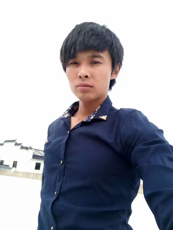 庸人自扰的第一张照片--石家庄相亲服务中心