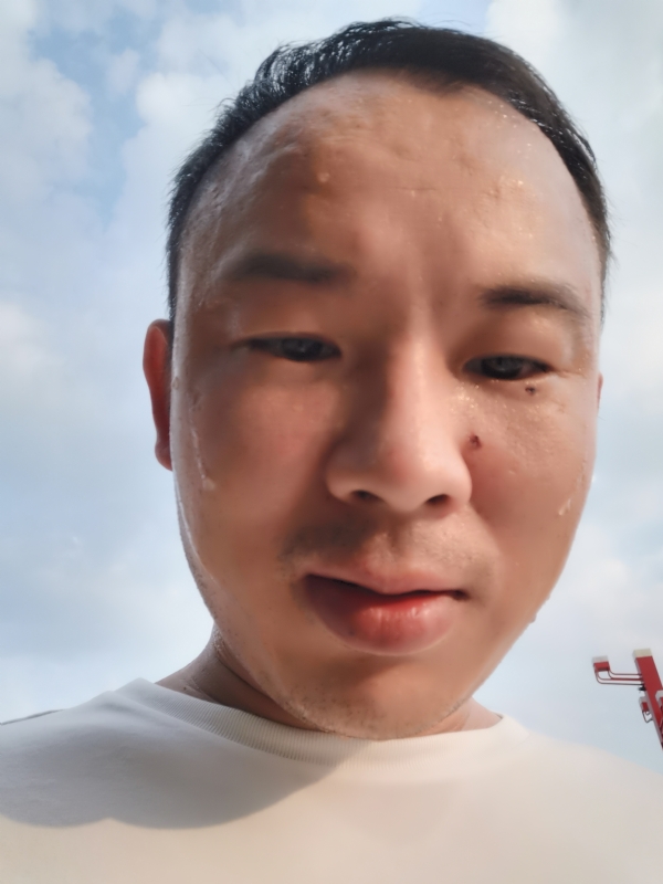 唐老鸭的第一张照片--石家庄相亲服务中心