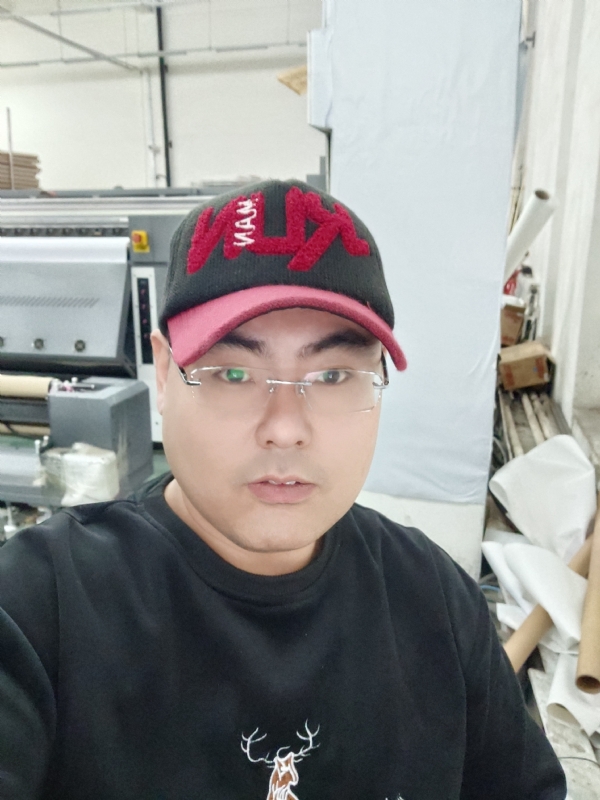 胖子的第一张照片--石家庄相亲服务中心