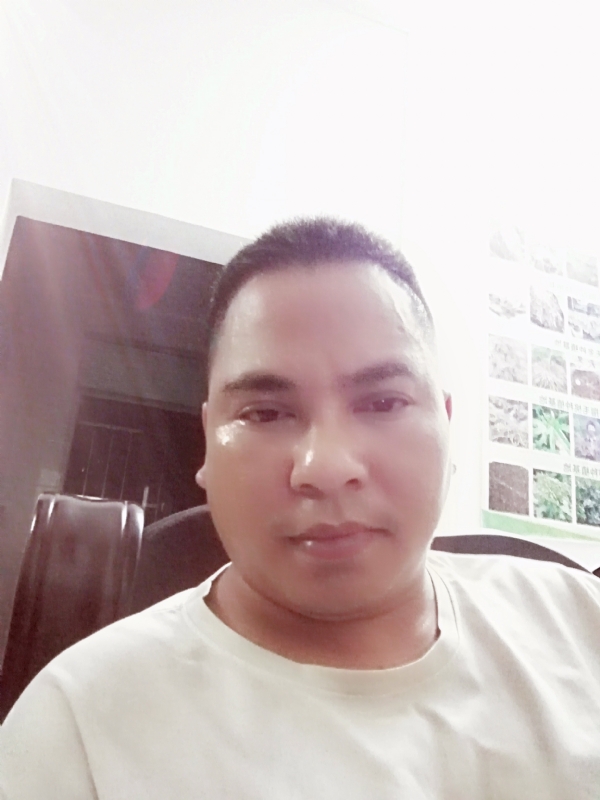 小叔也有爱的第一张照片--石家庄相亲服务中心