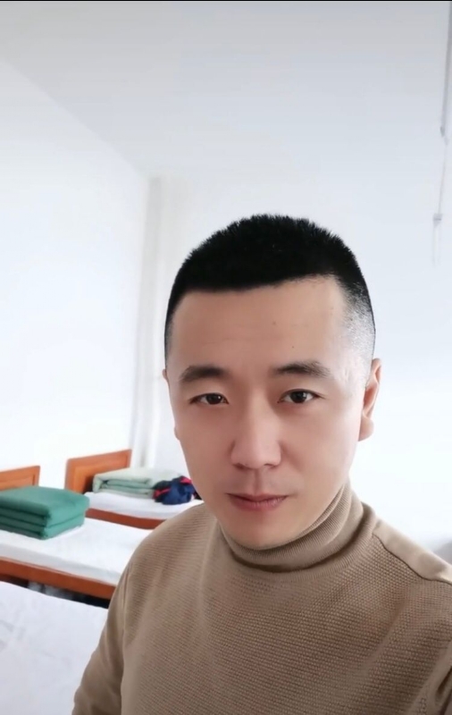 随风的第二张照片--石家庄相亲服务中心