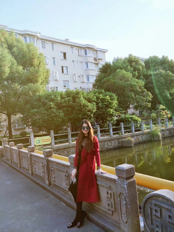 yaya的第一张照片--石家庄相亲服务中心