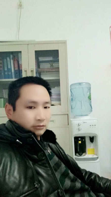 蓝色棒棒糖的第一张照片--石家庄相亲服务中心