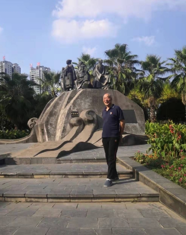 笨笨男的第一张照片--石家庄相亲服务中心