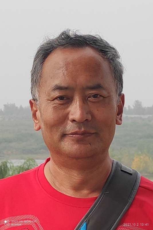 与你同行的第一张照片--石家庄相亲服务中心