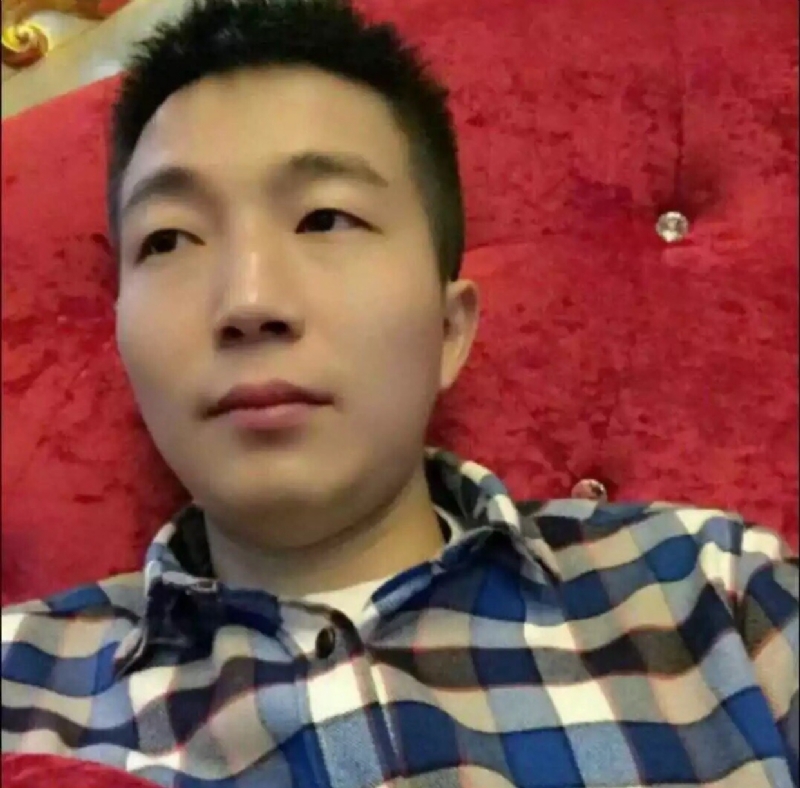 崩塌的信仰的第一张照片--石家庄相亲服务中心