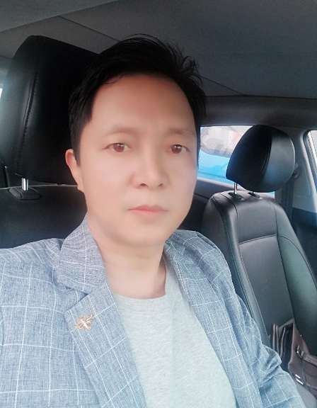 深蓝的第二张照片--石家庄相亲服务中心