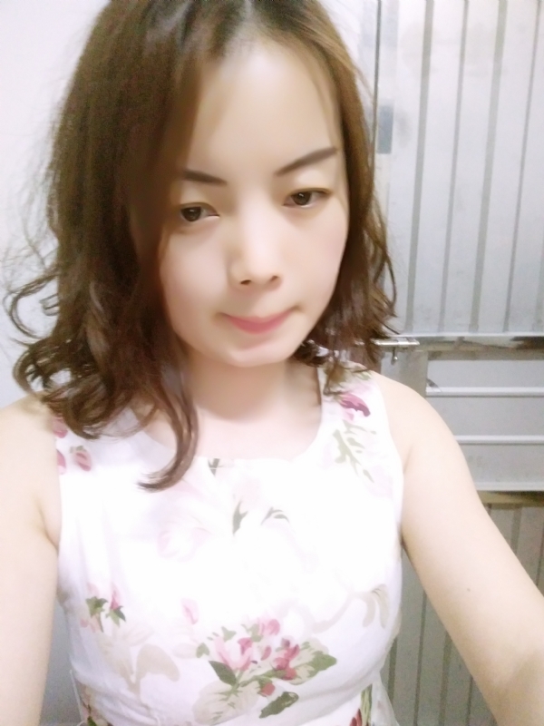 蓝色的鱼的第一张照片--石家庄相亲服务中心