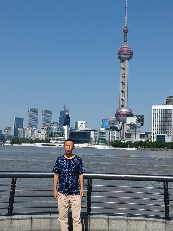 伪装浪漫的第一张照片--石家庄相亲服务中心