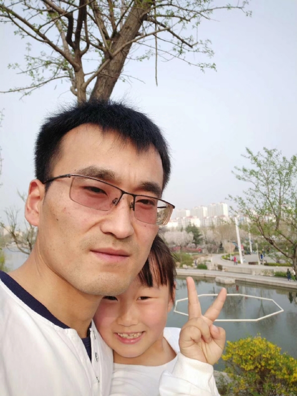 简单的幸福的第一张照片--石家庄相亲服务中心