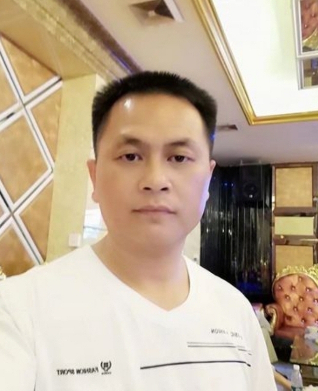 小梁的第一张照片--石家庄相亲服务中心