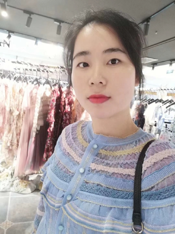 团笑的第一张照片--石家庄相亲服务中心