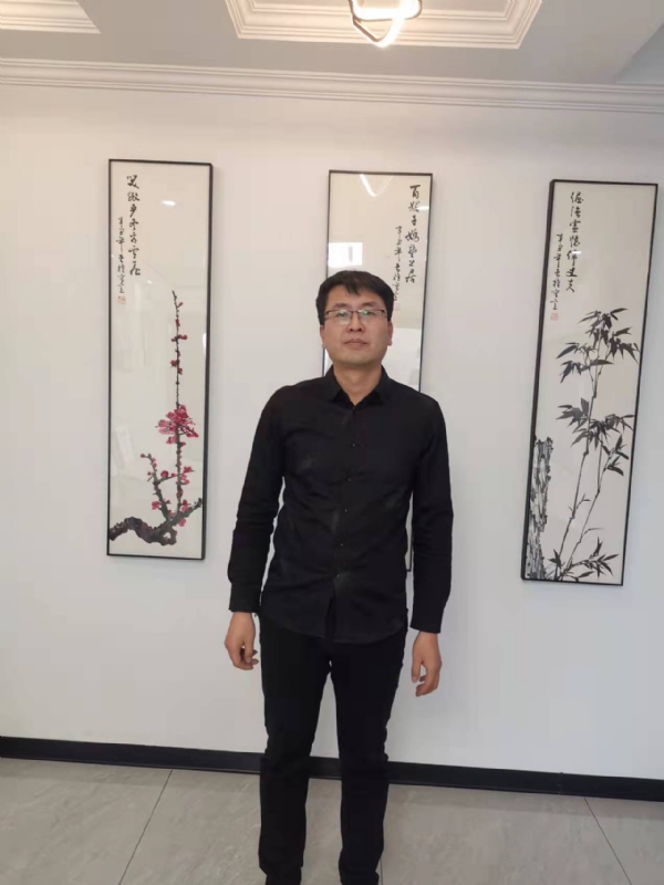 情义比天高的第一张照片--石家庄相亲服务中心